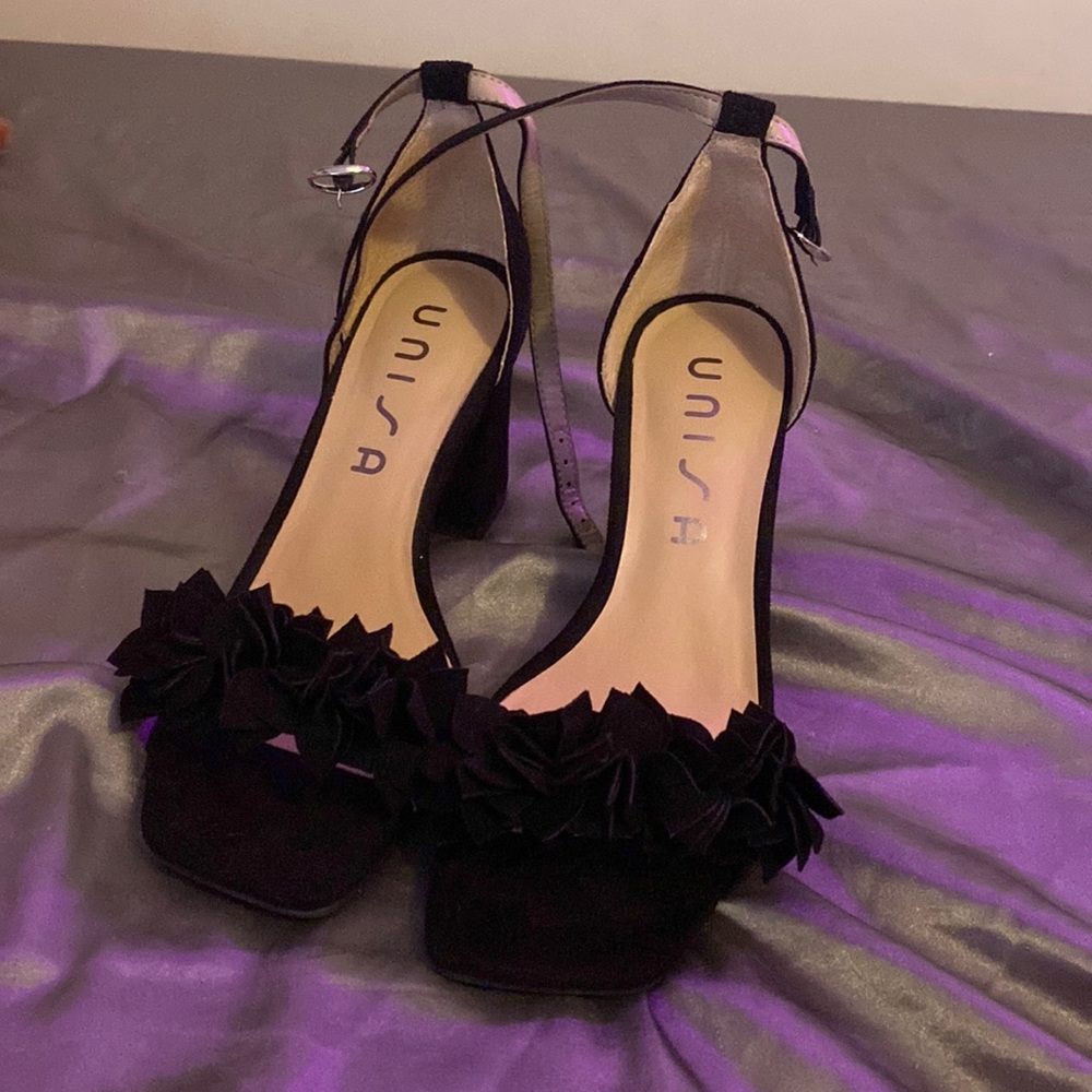 black fluffy heels